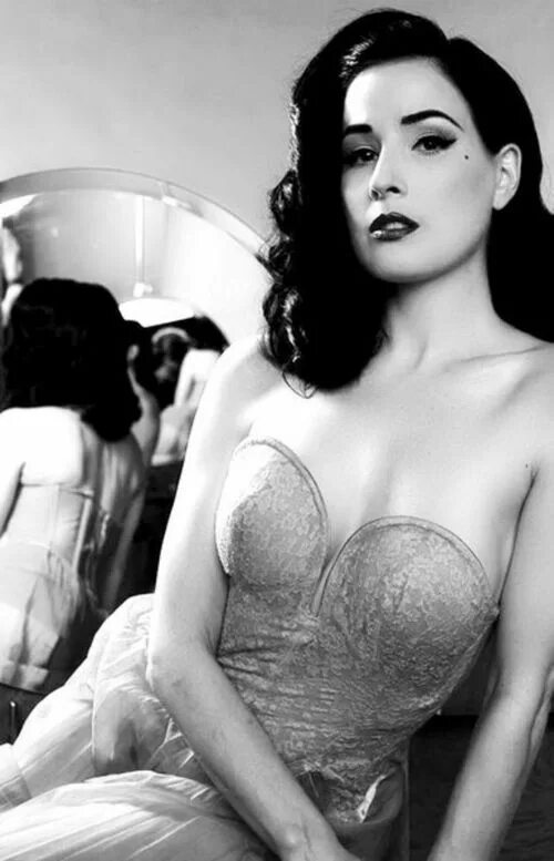 Жена мэрилина мэнсона. Dita von teese marilyn manson. Тизам жена. Dita von teese marilyn manson. Мэрилин мэнсон с женой.