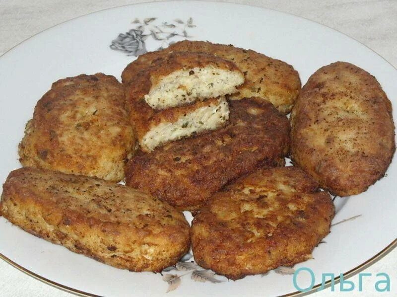 Фарш из леща. Котлеты из нерки. Котлета рыбная с морковью и зеленью. Котлеты из леща. Фарш из леща.