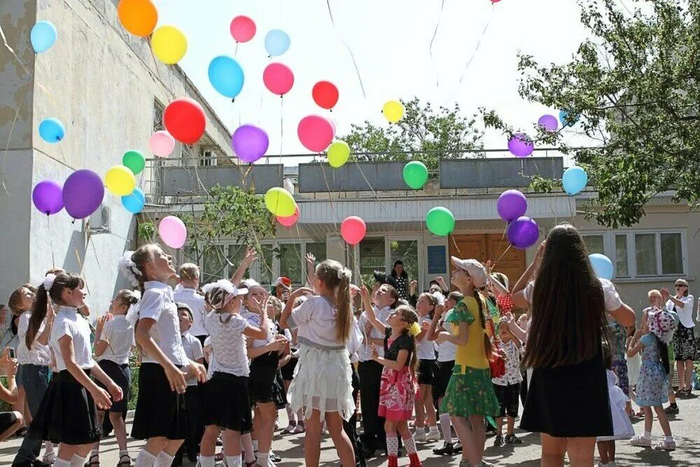 Школа таврида. Частная школа Таврида Севастополь. Школа Таврида Севастополь. Частная школа Севастополь. Ул правды 10/8 Севастополь.