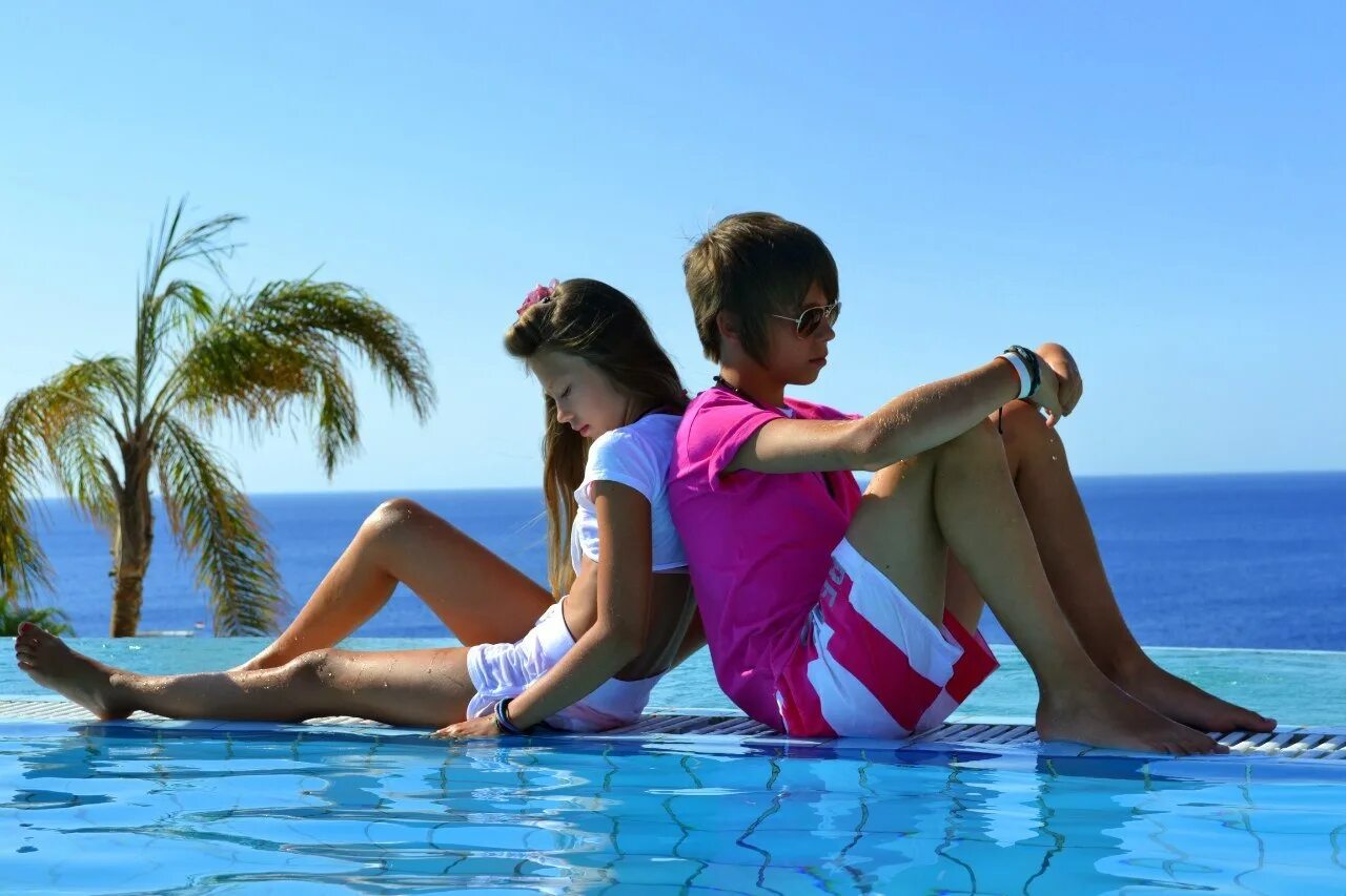 Даня и кристи. Даня добродушный 2020 кристина добродушная. Кристина добродушная и даня добродушный. Кристина добродушная 2022. Кристина и даня добродушные.