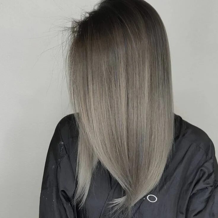 Как будет выглядеть пепельный цвет волос Ice grey blonde long hair Silver grey hair, Grey ombre hair, Silver hair color