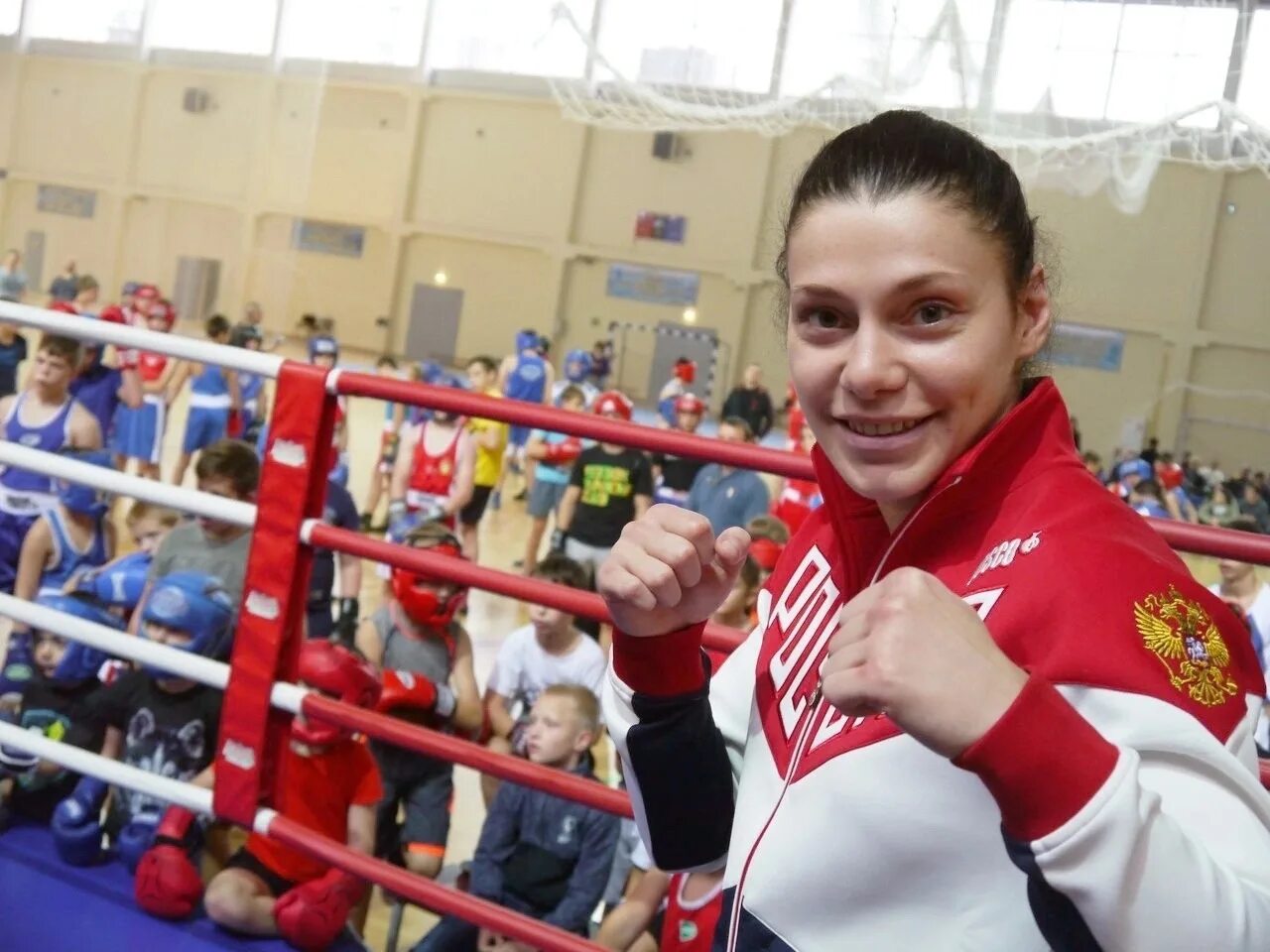 Чемпионка по боксу ставрополь. Загитова бокс. Олимпийская чемпионка по боксу. Костромская олимпийская чемпионка по боксу. Кэти тейлор бокс фото.