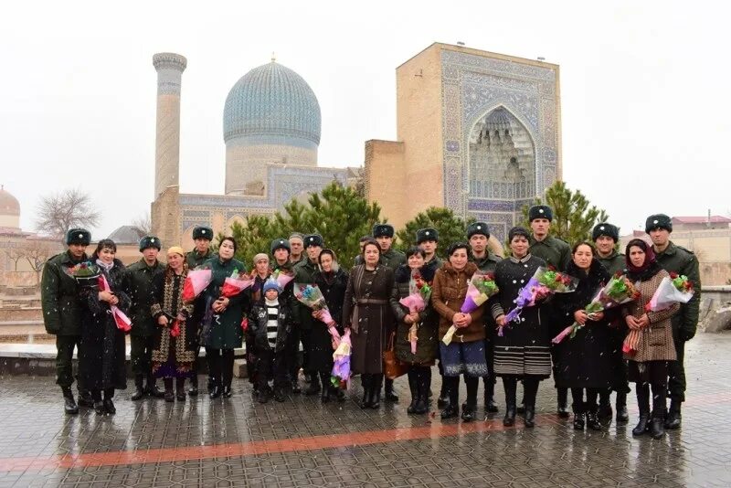 14 января праздник в узбекистане поздравления картинки. День защитника отечества в узбекистане. 14 январь военный праздник узбекистан. день защитника отечества в узбекистане фото. узбекистан в январе.