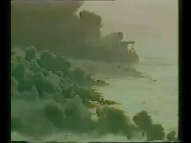 молчат дома ноты. девушка море корабль. девушка на волне. молчание море цитаты. афоризмы про молчание.