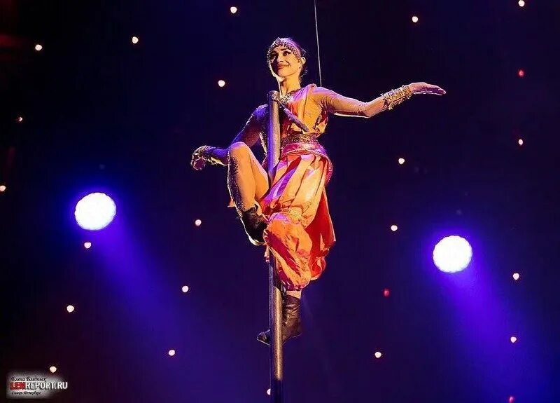 артисткой цирка владой морозовой. гимнастка под куполом цирка. под куполом цирка. артисткой цирка владой морозовой. артисткой цирка владой морозовой.