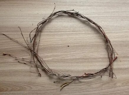 Как сплести венок из веток березы