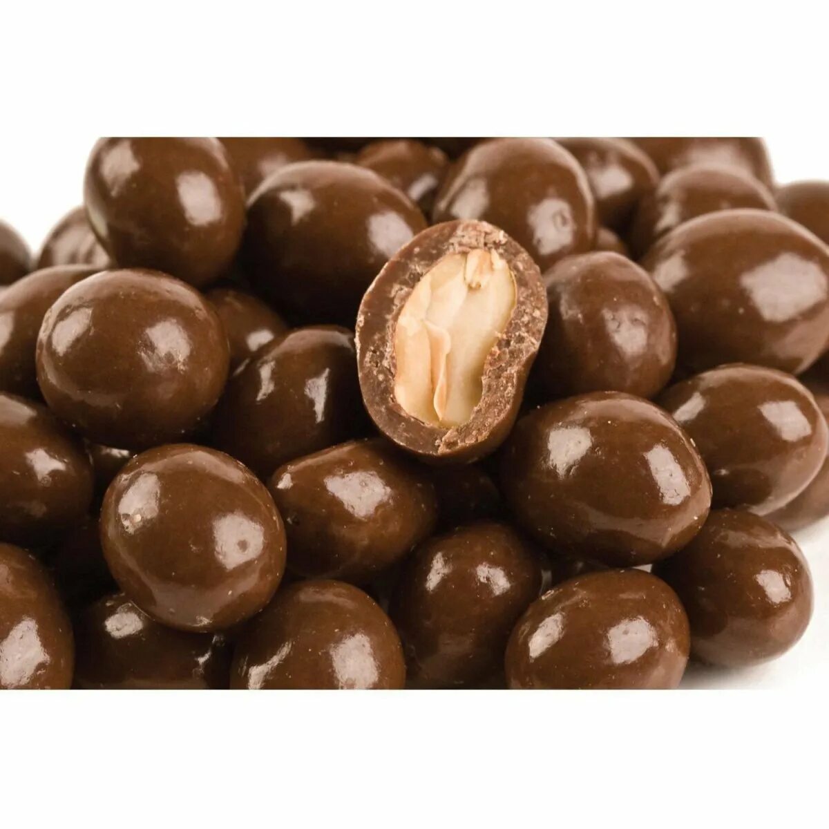 День арахиса залитого шоколадом. Драже арахис в шоколаде. Choco Nuts тёмный шоколад. Драже в Молочном шоколаде- арахис в шоколаде. Шоколад с орехами.