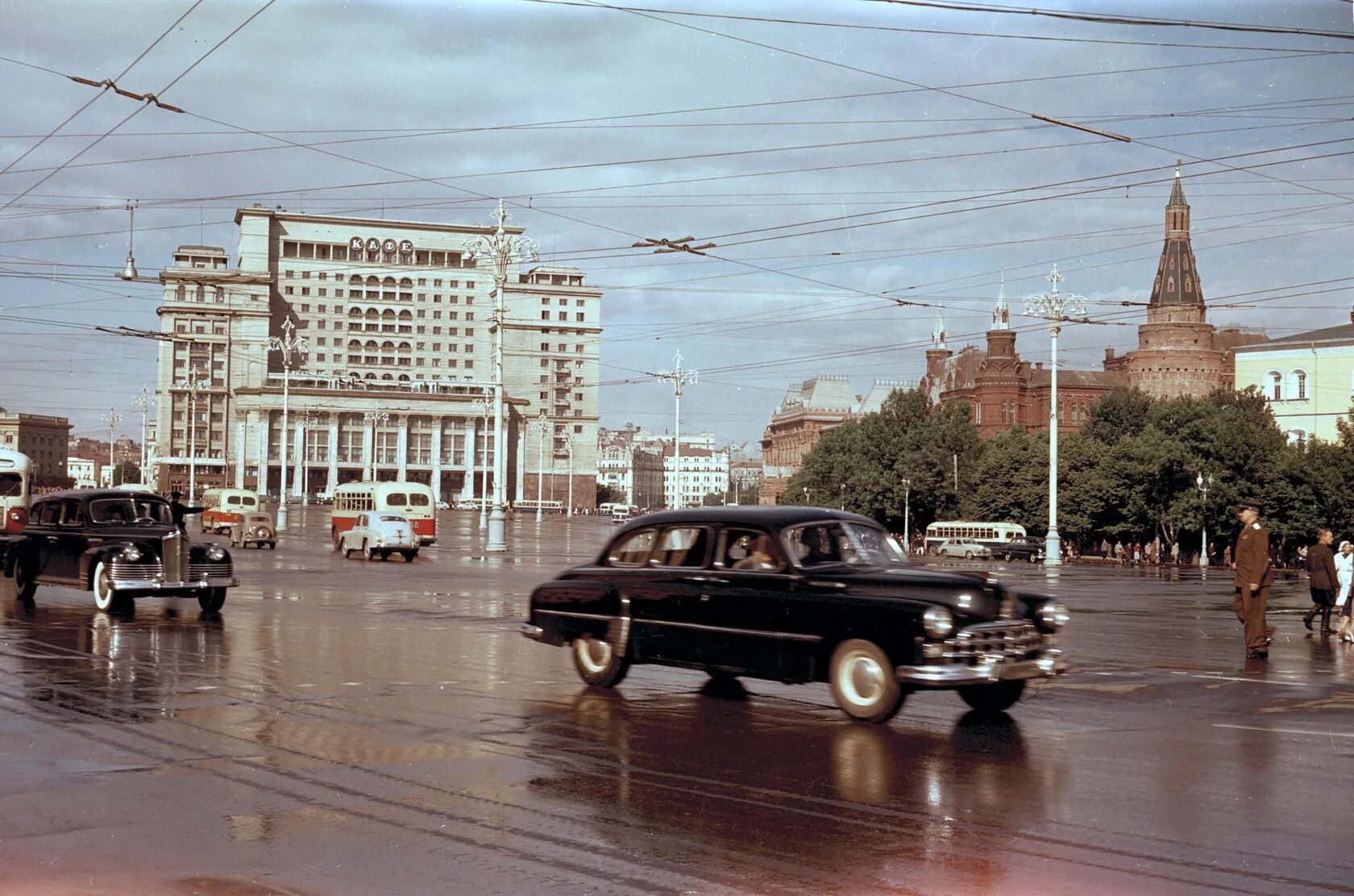 Ссср 50 х. Семен Фридлянд улица Горького. Москва СССР улица Горького 1950-е. Улица Горького 60-х в Москве. Москва в 1950-е годы.