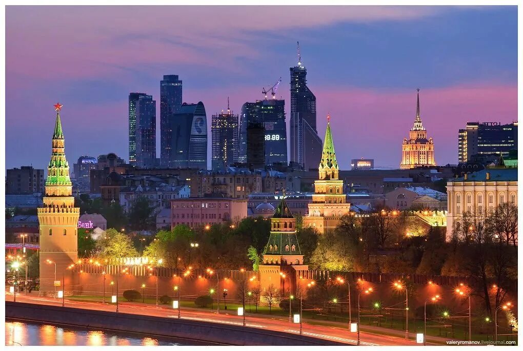 Это будет самый лучший город. Москва. Москва Кремль и Москоу Сити. Вид на Москву с Кремлем и Москоу Сити. Фон Москоу Сити и Кремль.