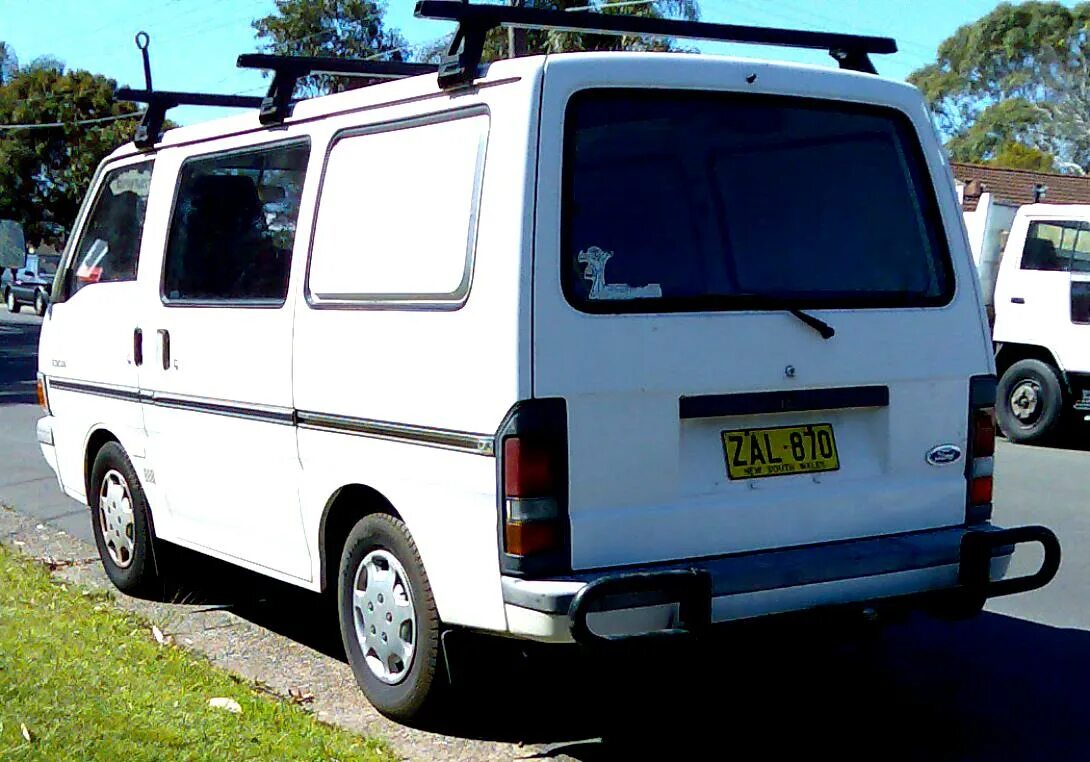 Купить форд в ростовской области. Ford Econovan. Ford Econovan 1989. Ford Econovan 2.0 МТ, 1988. Ford Econovan III.