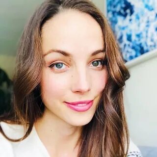 Делитесь видео с близкими и друзьями по всему миру. 