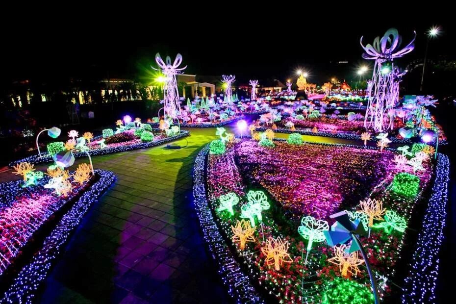 Million glow. Дубай гарден глоу парк. дубай светящийся сад &quot;garden glow&quot;. dubai garden glow в дубае. светящийся парк в дубае.
