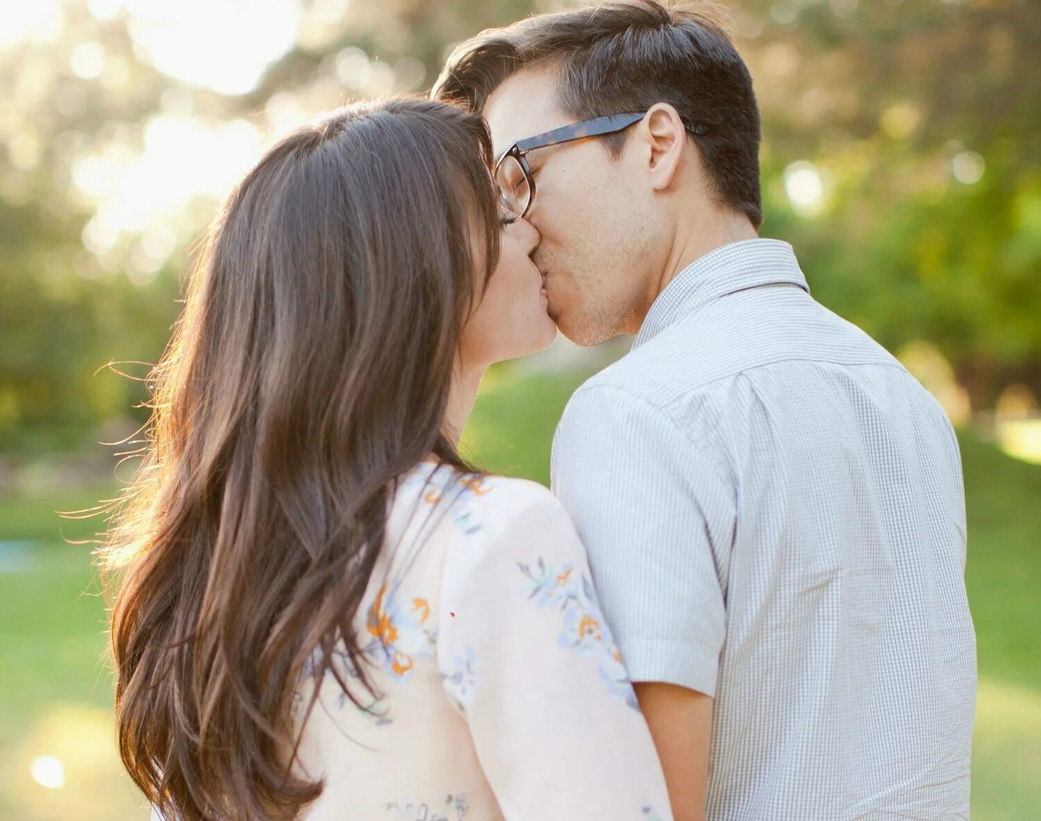 Kiss way. Reasons to Love photos. That Glam couple youtube Bloggers. Kiss the best