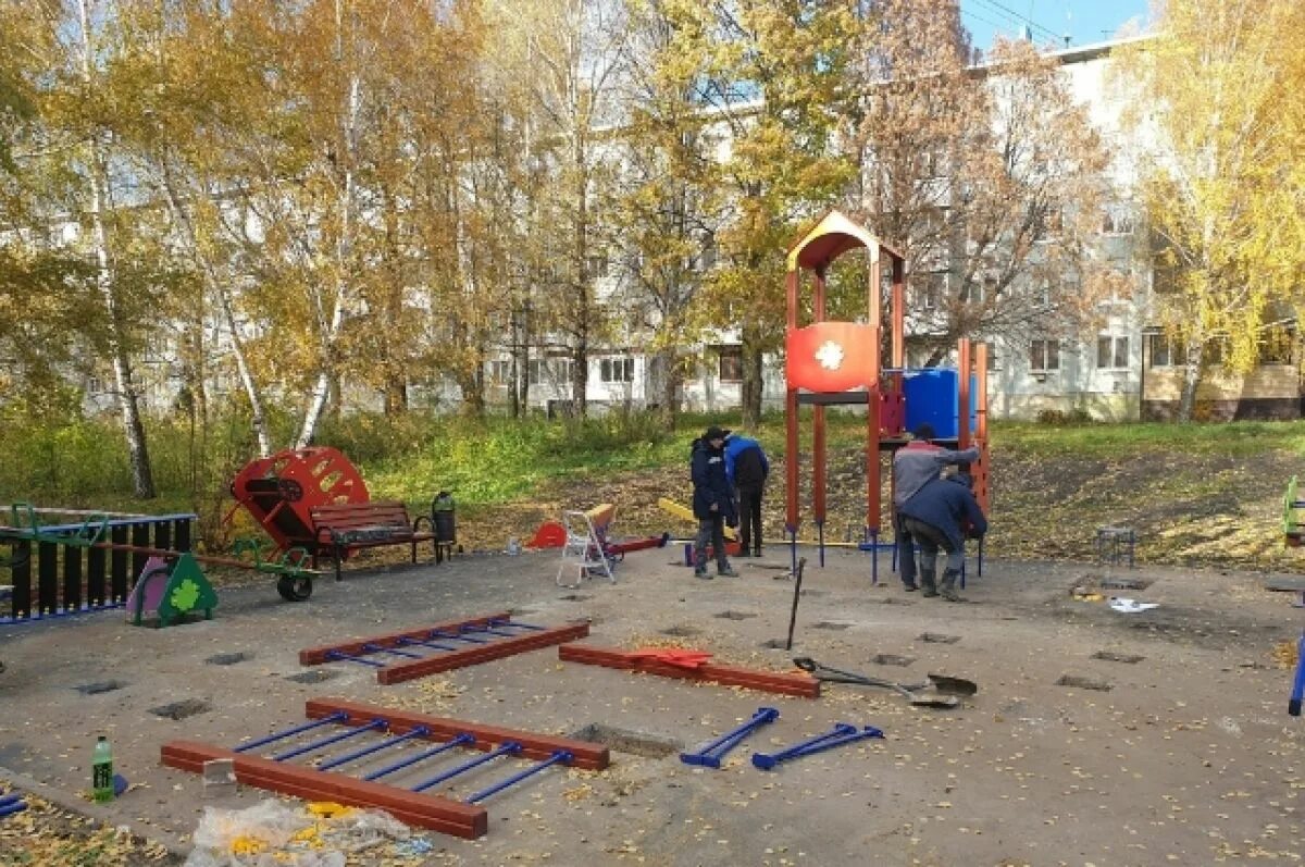 Узловая 16. Детские площадки в узловой. детская площадке в узловой. новая детская площадка в сквере в щекино. октябрьская 16 узловая.