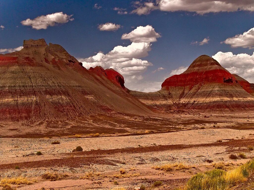 Пустыня Пейнтед Дезерт. Окрашенная пустыня Аризона. Цветная пустыня США. Окрашенная пустыня США.