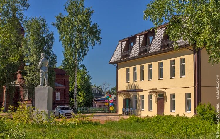 Дома в окуловке новгородской области. Окуловка Ломоносова 3. Окуловка Новгородская область. Окуловка улица Ленина. Ул Ленина 32 Окуловка.