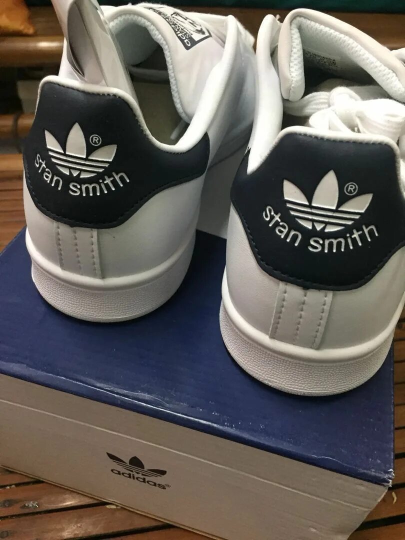 Кроссовки адидас вьетнам. Адидас Вьетнам Stan Smith. Адидас made in Vietnam. Stan Smith made in Vietnam. Made in China adidas кроссовки.