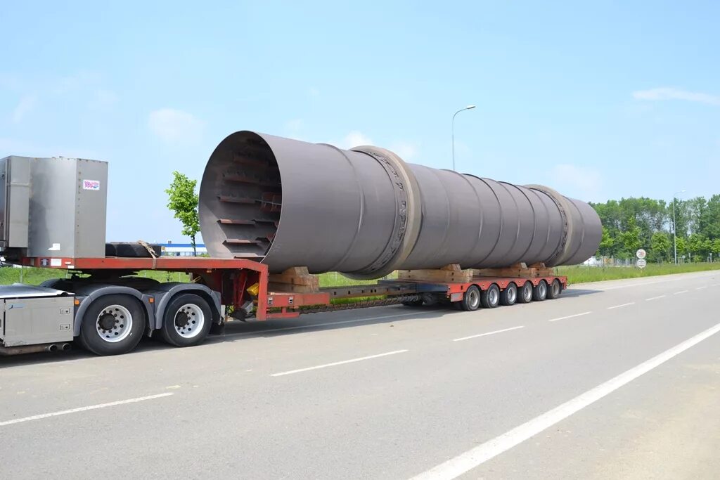 Скания хр 500 негабарит. Тяжеловесных грузов автомобильным транспортом. Негабарит 46 мерседес. Негабарит 46 мерседес. Volvo 500 негабарит.