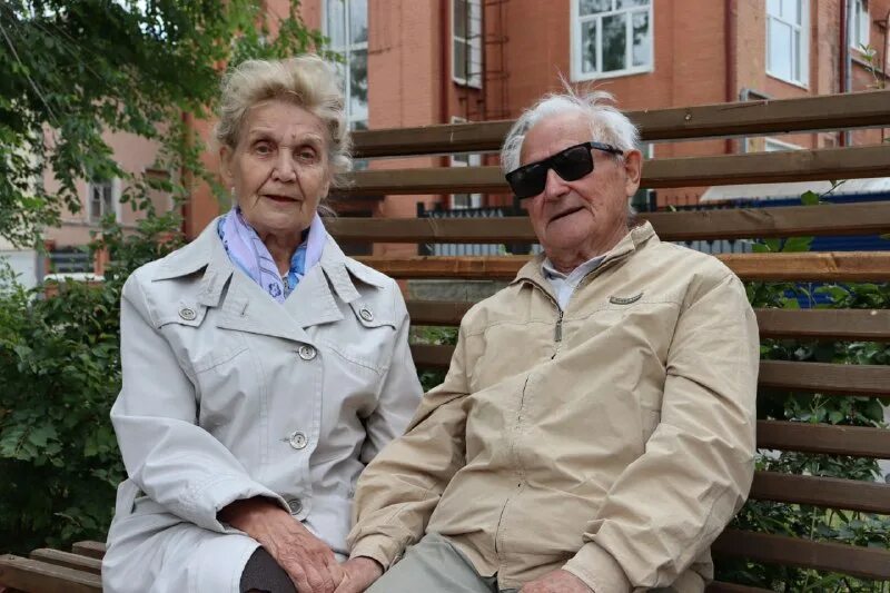 поколения x y z. теория поколений поколения x y z. ценности поколения y. поколения эвм таблица программное обеспечение. элементная база эвм.