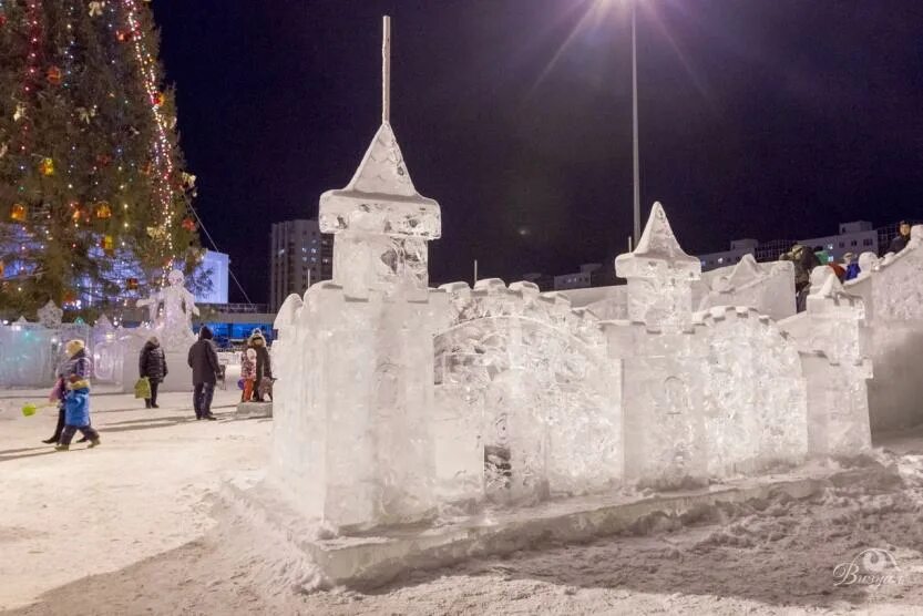 Горки казань экият. Фото и видео материал конкурс лучший новогодний городок. Казань парк ледяных скульптур казань. Городок перед. Городок перед.