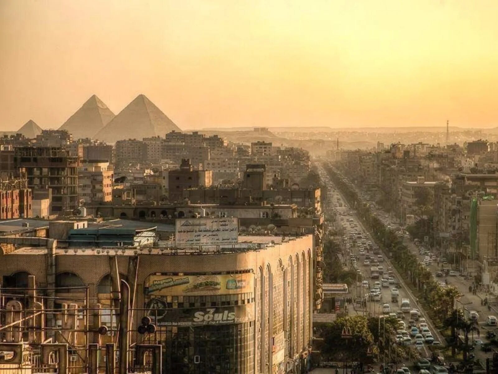 Фьюче каир. Каир Египет. Каир пирамиды. Каир Гиза. Каир город пирамиды.