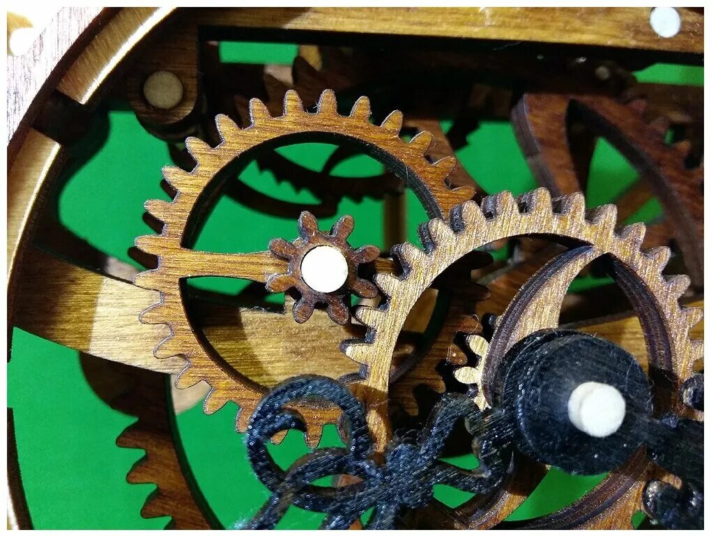 Набор для сборки часы. Деревянные шестерни. Часы с деревянными шестеренками. Часы с механизмом. Часы с деревянным механизмом.