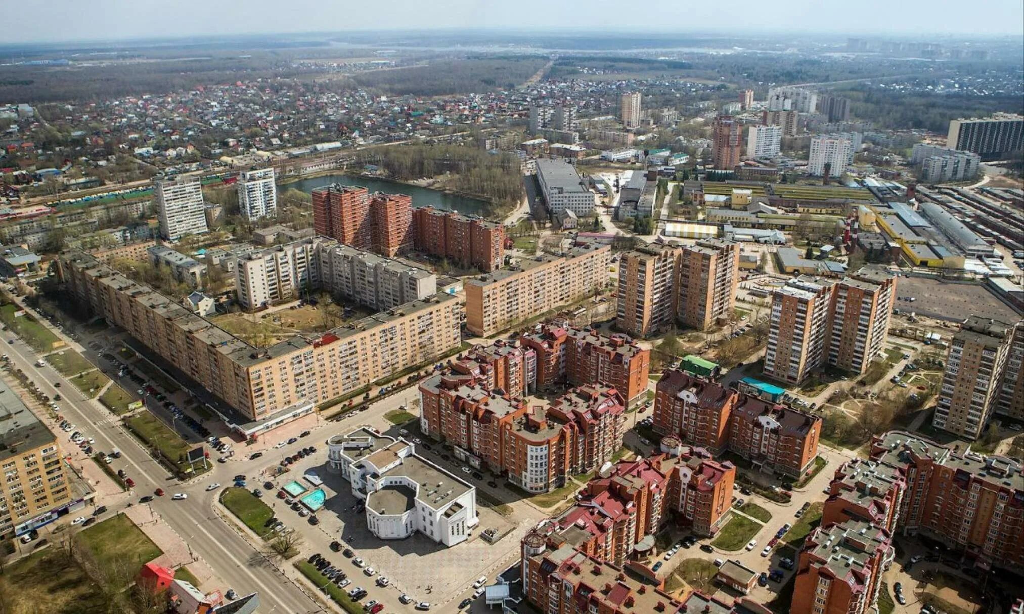 Новостройки в лобне. Лобня Московская область. Лобное Московская область. Лобня центр города. Лобня площадь города.