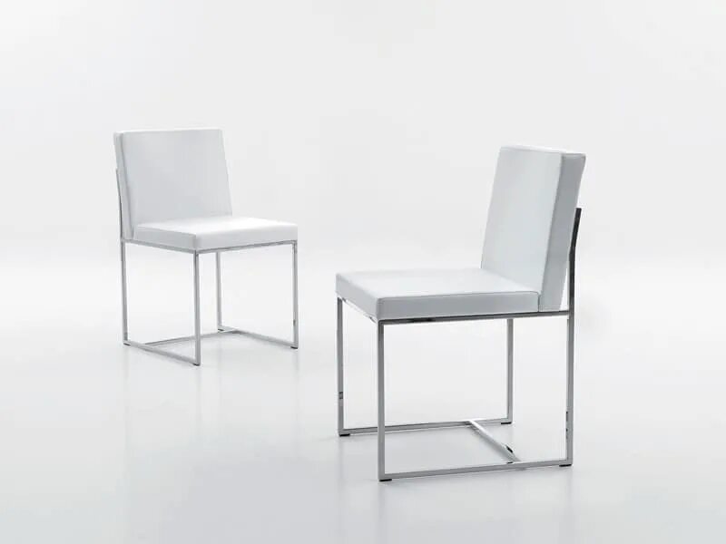 Стулья для кухни хайтек 2023. Стулья из металла. Табуретки в стиле хайтек. Прозрачные барные стулья в интерьере. Дизайнерские стулья.