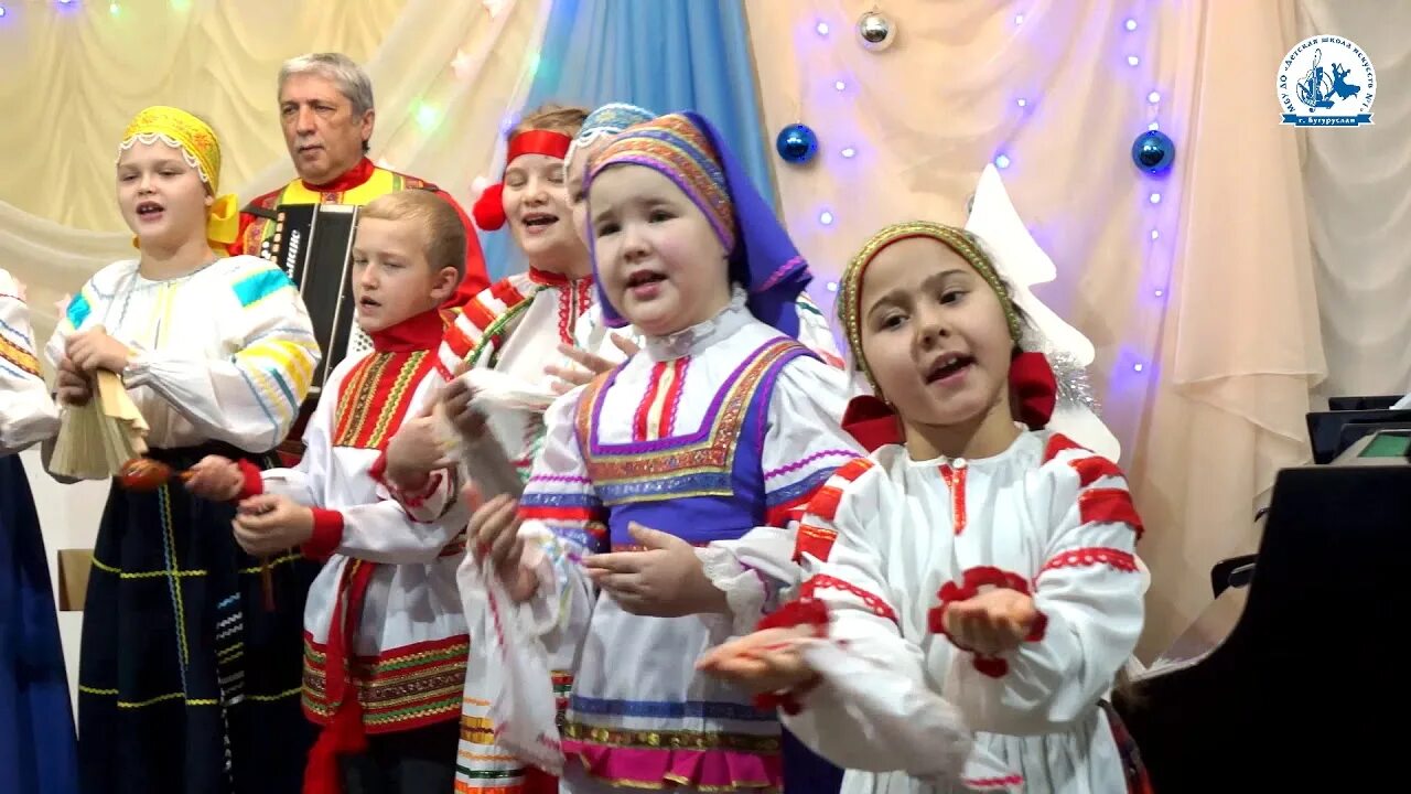 Сновым годом поздравляю. Стих сеем веем посеваем. Колядки на рождество для детей. Частушки на старый новый год посевалкана. Колядки на рождество для детей короткие.