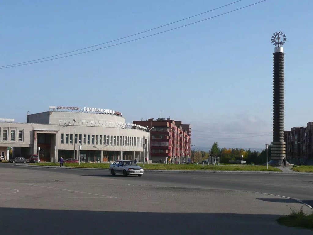 Сколько в оленегорске. Город Оленегорск Мурманская. Центр города Оленегорска. Оленегорск Центральная площадь. Оленегорск центр.