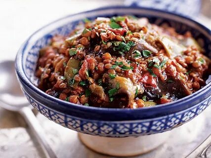 Чечевица с мясом и овощами