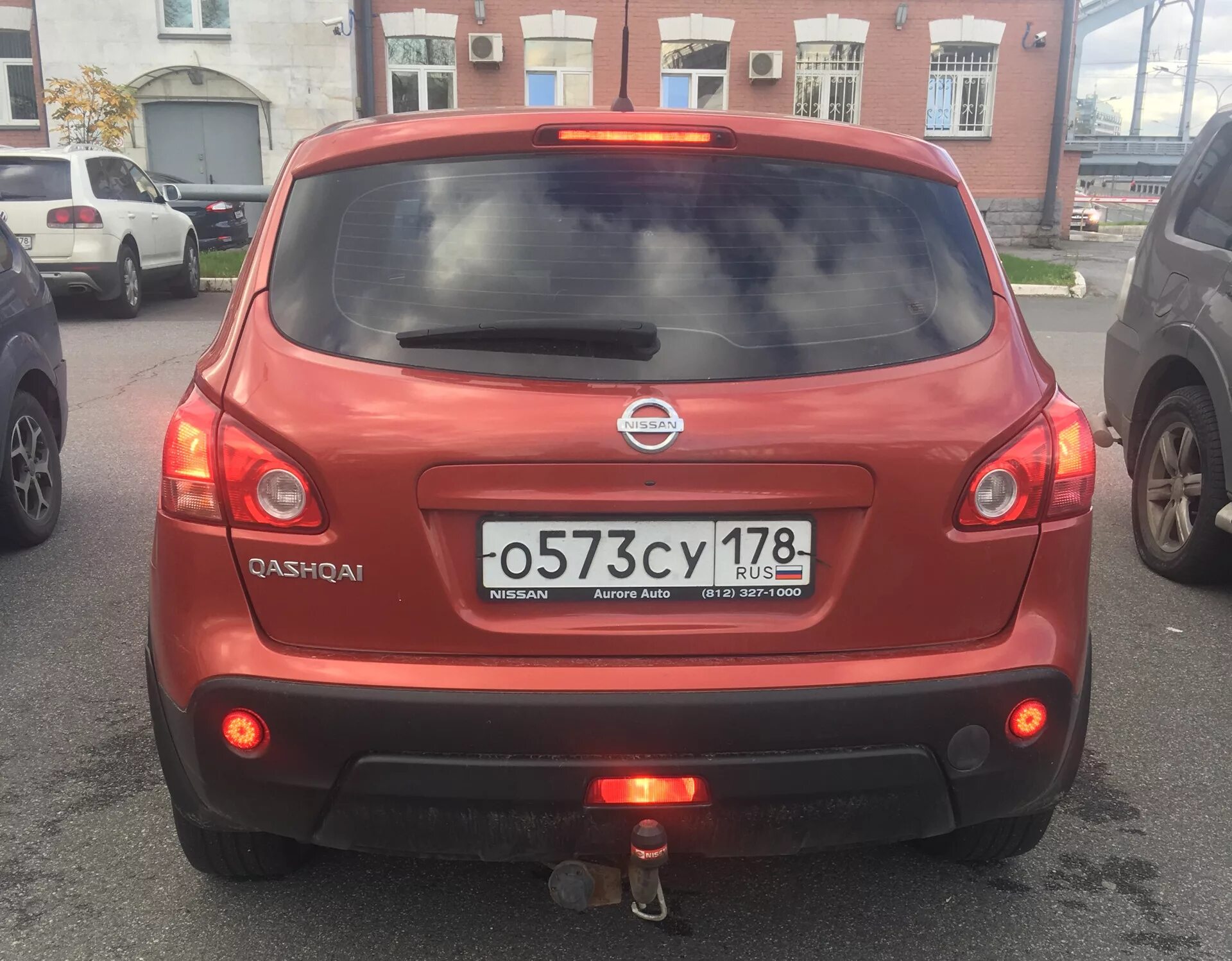 Стоп сигнал ниссан кашкай j10. Qashqai j10 фонарь заднего хода. Стоп сигнал Nissan Qashqai j10 2012 года. Задние Габаритные огни Ниссан Кашкай 2008.