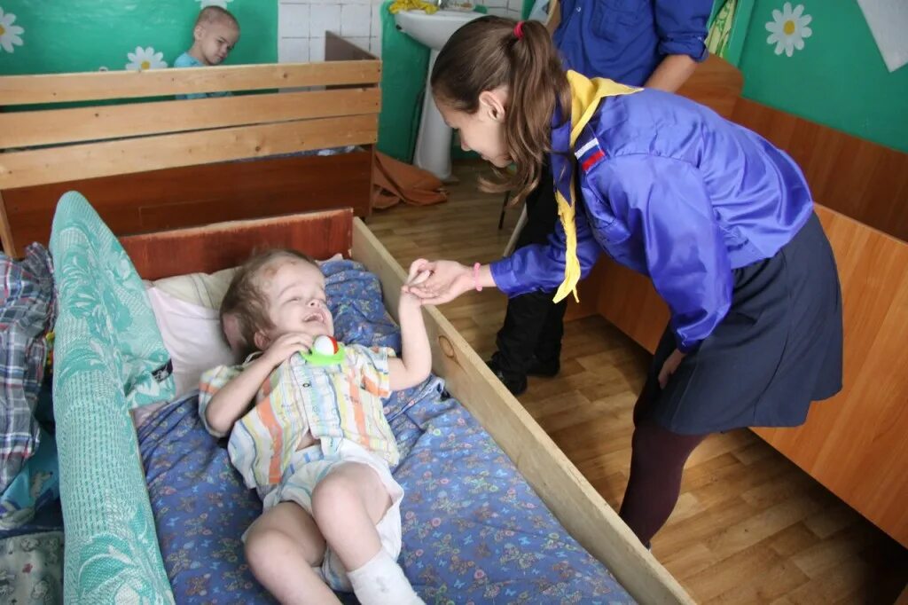 жизнь в интернате для детей. интернат для трудных детей. детский интернат видео. детский интернат. дом интернат для дебилов.