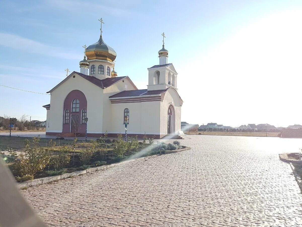 Поселок доброе Крым. Храм с. доброе Крым. Храмовый комплекс в Крыму. Храмовый комплекс в Крыму строится. Сайт поселение крым