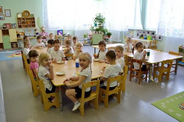 Когда распределяют места в детские сады. Детский садик Тольятти. Еда в детском садике. Детсад.ТЛТ. Детский сад 120 Тольятти.