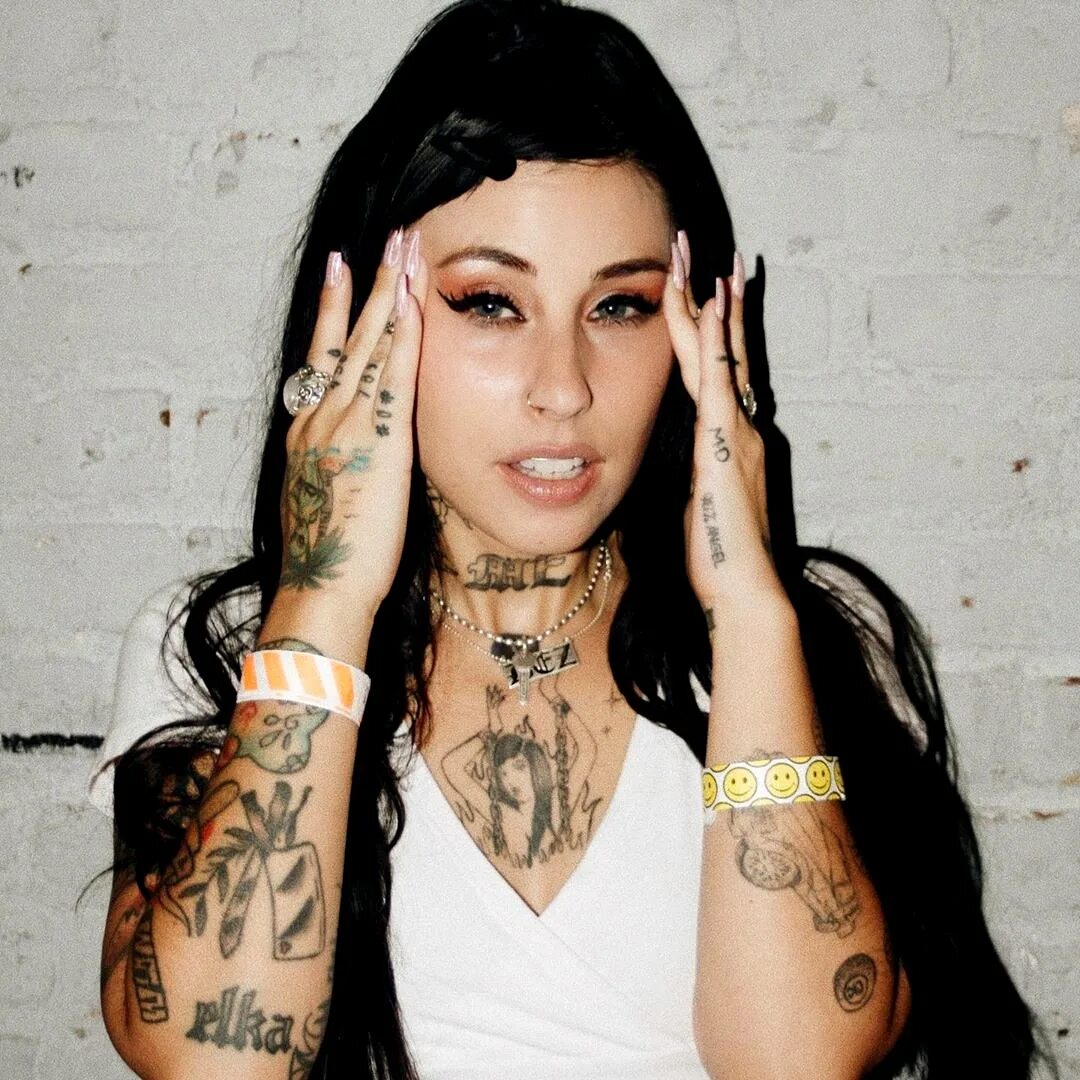 Kreayshawn go hard. Kreayshawn. Kreayshawn Gucci Gucci. Singer Kreayshawn. Kreayshawn 2021.