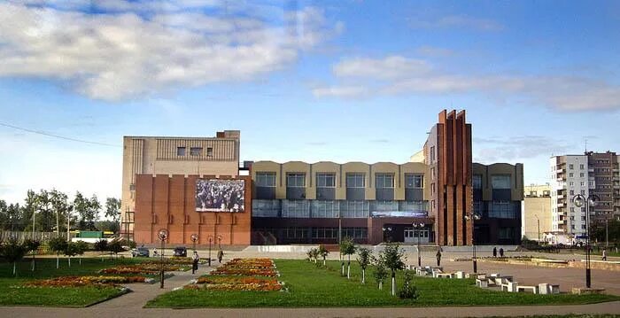 дворец культуры тосно площадь 2021. город тосно дк. тосненский дворец культуры. дом культуры тосно. дом культуры тосно.