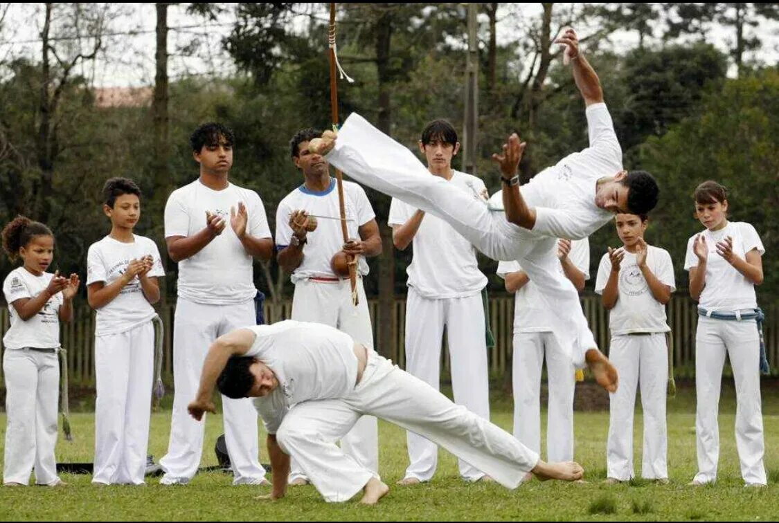 Капуэро. Марк дакаскос капоэйра. Борьба капоэйра. Capoeira. Кузькин сергей владимирович капоэйра.