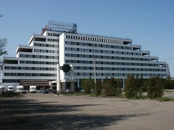 Гостиница four seasons москва фасад. Гостиница метрополь москва 1910 год. Four seasons hotel moscow здание. Гостиница царьград ярославль история. Англетер гостиница санкт-петербург есенин.