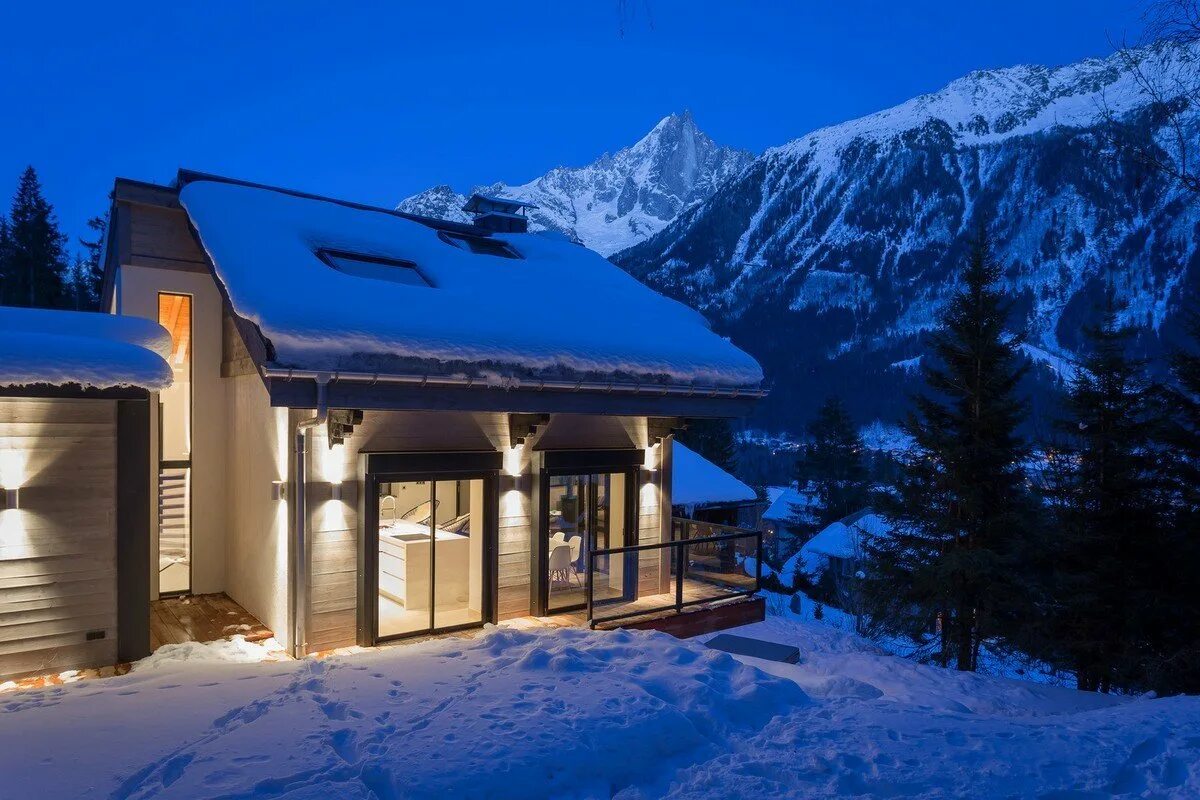 Дом дача в горах. Загородная резиденция в Альпах Швейцарии. Шале в Шамони Монблан. Шале Zermatt Peak. Шале Шамони проект.