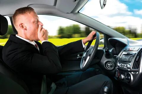 Лицо управляющее автомобилем