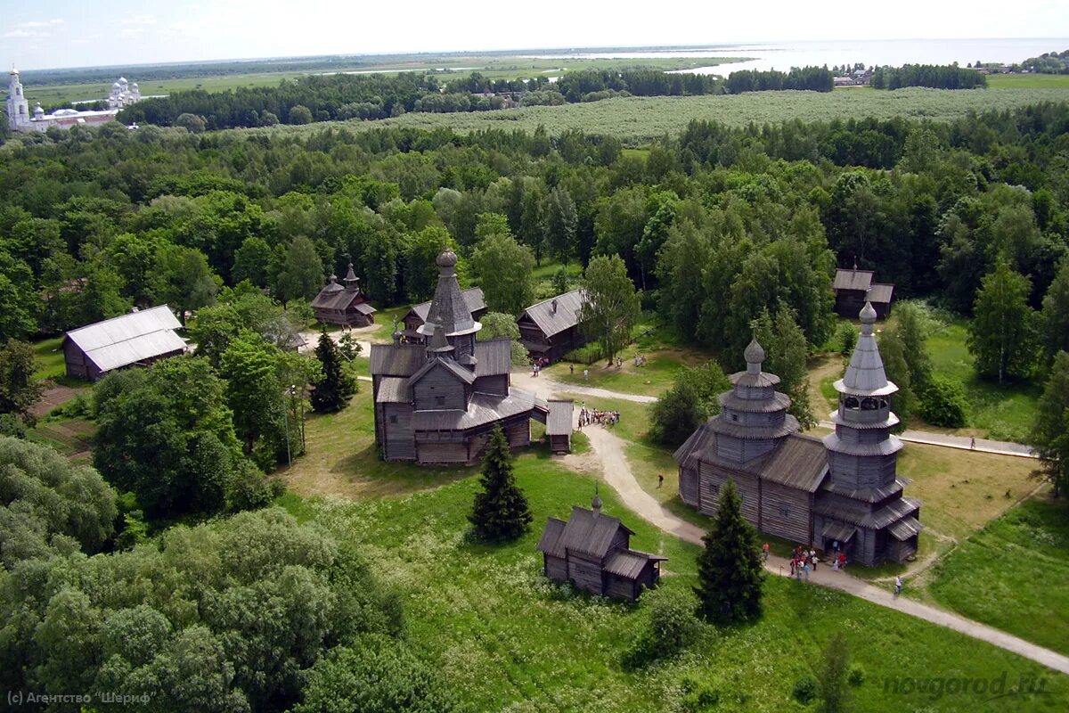 Музей Витославлицы Великий Новгород. Музей народного деревянного зодчества Витославлицы Великий Новгород. Музей деревянного зодчества в Великом Новгороде. Новгород деревянное зодчество Витославлицы.