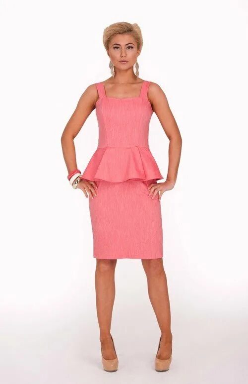 Розовое платье с баской. Строгое розовое платье. Платье женское летнее розовое. Летний сарафан с баской. Серо розовое платье