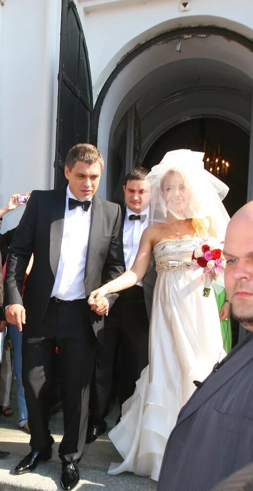 тина кароль муж. тина кароль муж похороны. евгений огир. евгений огир похороны. тина кароль и огир.