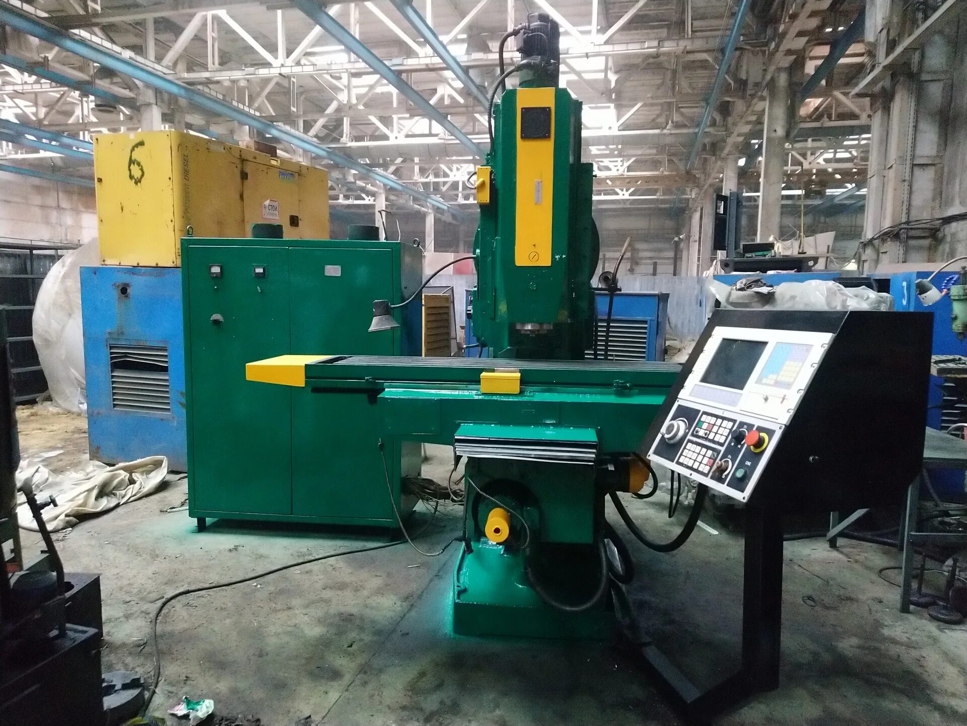 Станок multi axis. Консольный вертикально-фрезерный станок 6м13нц2 с чпу. Станок haas vf7/40. Чпу 6. Станок фрезерный с чпу 6а56г.