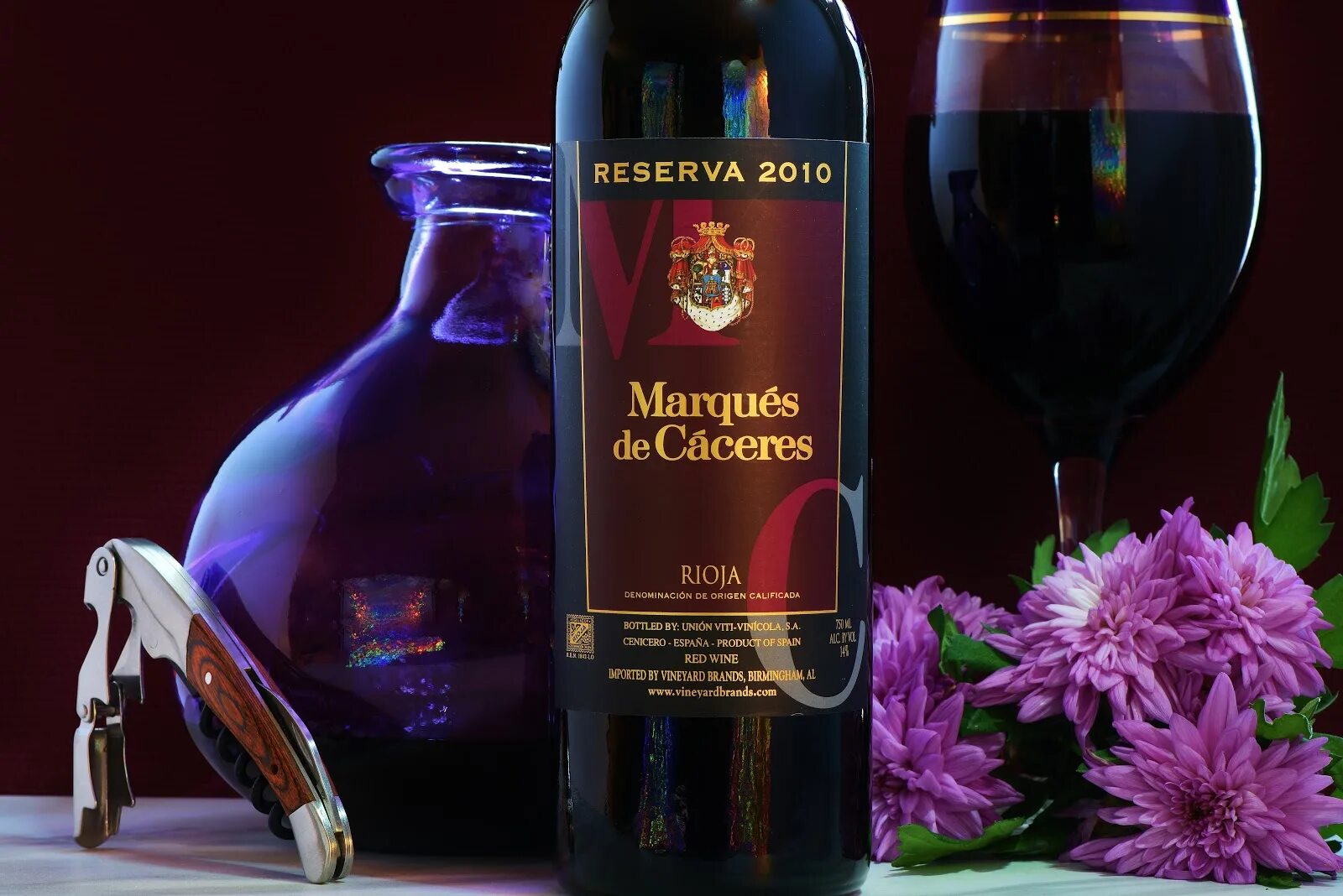 Marques de caceres. Маркиз де Касерес вино. Marques de Caceres, Gran reserva, Merlot 2016 Rioja красное. Маркес де Касерес Сатинела. Сантинелла вино.