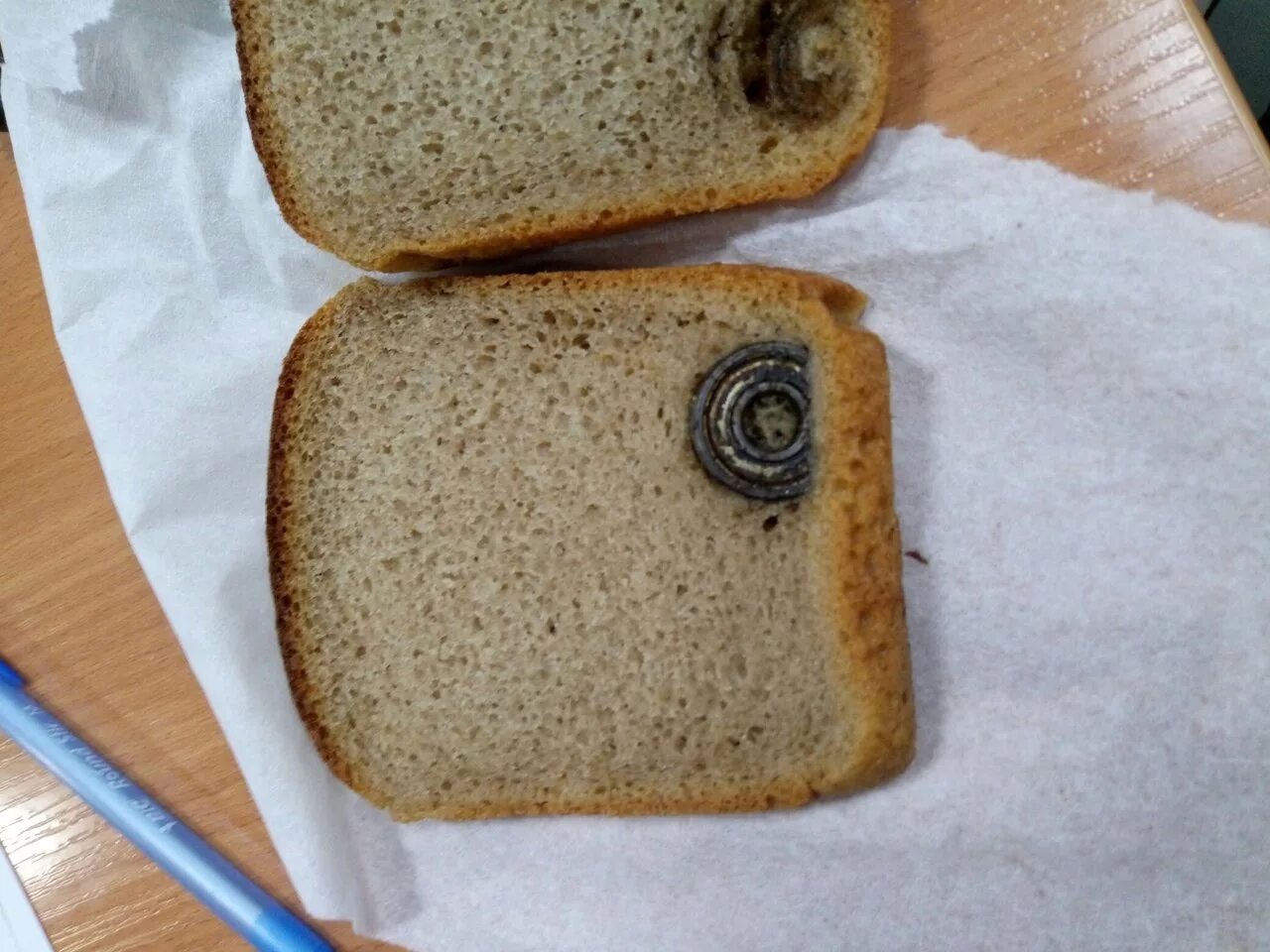 Хлеб. Хлеб Буханка. Буханка белого хлеба. Вещи в хлебе. Четверо ножниц мягчайший хлеб поезжай