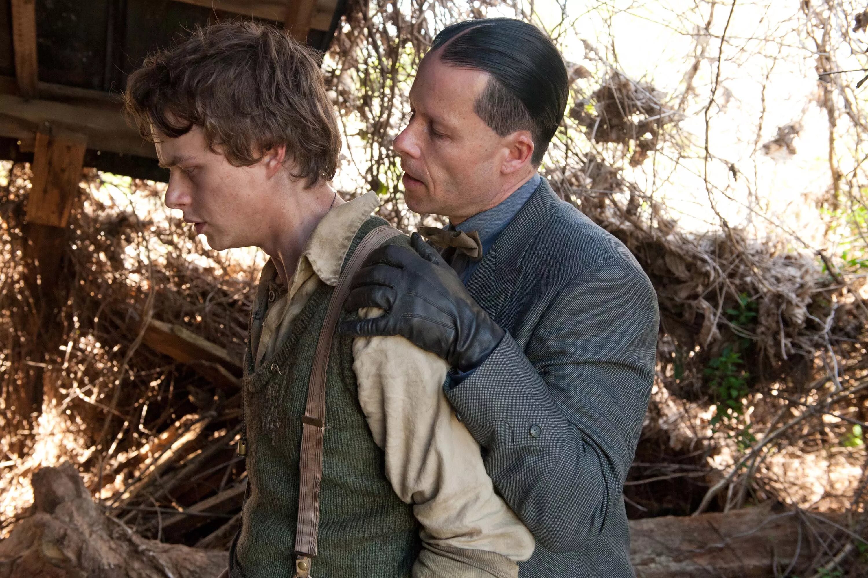 Самом пьяном округе в мире 2012. Lawless 2012. дэйн дехаан самый пьяный округ в мире.