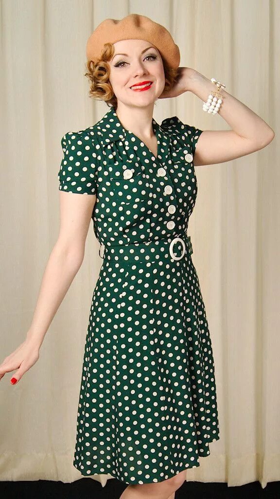 Платья 70-х годов. Платье в стиле 80-х годов. Платье в стиле 70-х. Стиль бриджит бардо в 50х. Платья 80 годов.