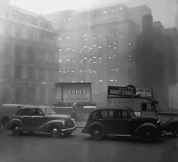 Организация смог год. Великий туман в Лондоне 1952. Великий Лондонский смог 1952 года. Большой смог в Лондоне 1952. Смог 1952 года Лондон.